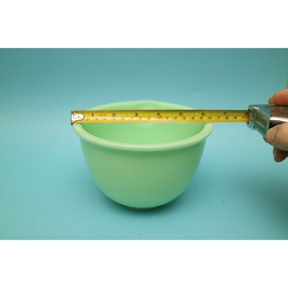 Vintage Jeanette Jadeite Uranium Glass Mixing Batter Bowl w/ Pour Spout 6 1/2" - Picture 5 of 6
